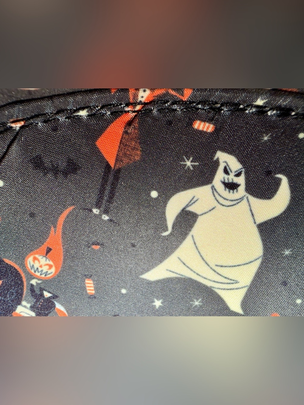 2026 Disney MNSSHP Headless Horseman Loungefly Crossbody Backpack NWT Exclusive - Picture 11 of 11